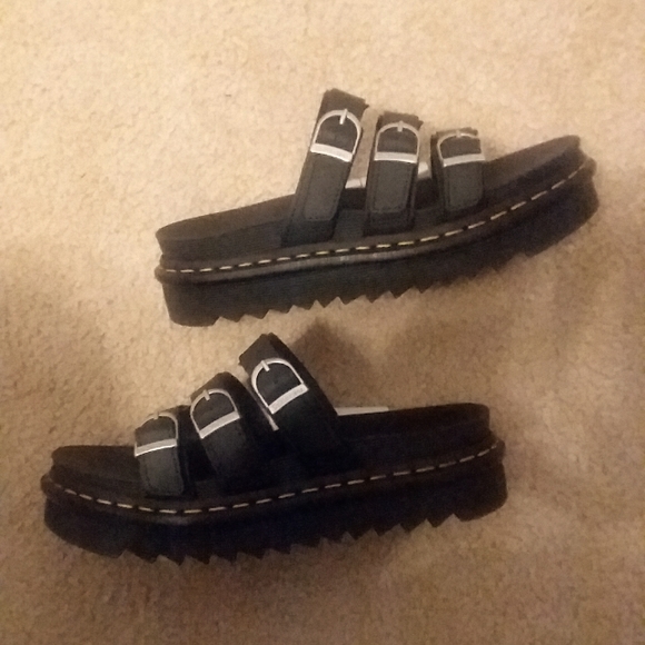 Dr. Martens Shoes - Black Dr. Marten Sandels